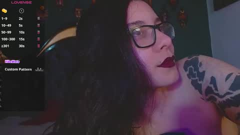 Snapshot of lilithmystic01 chatting on 11-19-25, 09:37 lilithmystic01 online show from 11-19-25, 09:37