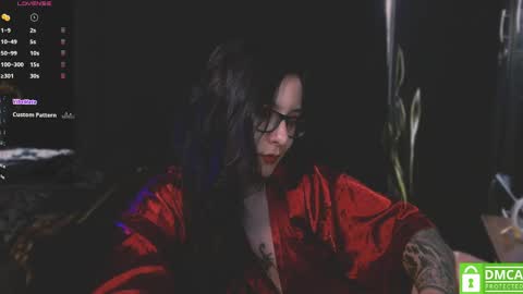 Snapshot of lilithmystic01 chatting on 05-11-26, 04:04 lilithmystic01 online show from 05-11-26, 04:04