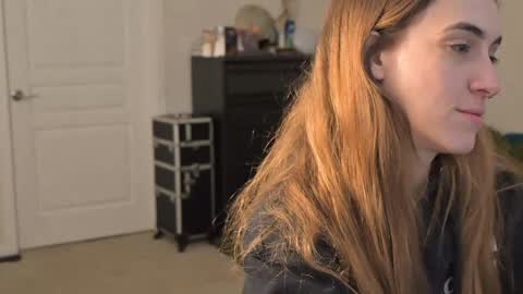 Snapshot of lilithoftrees chatting on 12-20-24, 08:01 L online show from 12-20-24, 08:01