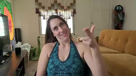 Snapshot of lilithoftrees chatting on 09-19-25, 04:51 L online show from 09-19-25, 04:51