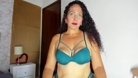Snapshot of lilithphillis1 chatting on 04-26-26, 05:21 lilithphillis1 online show from 04-26-26, 05:21