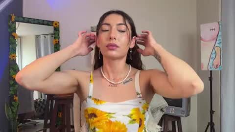 Snapshot of lilithrose_b chatting on 07-13-26, 12:46 Lele online show from 07-13-26, 12:46