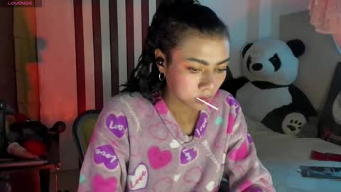 Snapshot of lilithsabeth chatting on 10-29-25, 12:24 lilithsabeth online show from 10-29-25, 12:24