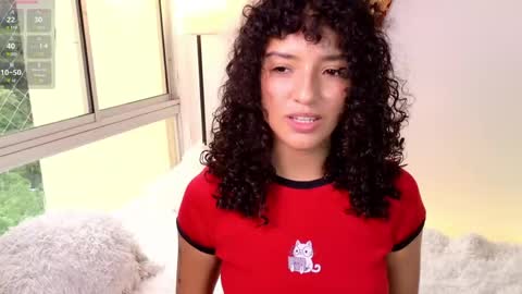 Snapshot of lilithsteinberg chatting on 06-06-26, 09:41 jessi 3 online show from 06-06-26, 09:41