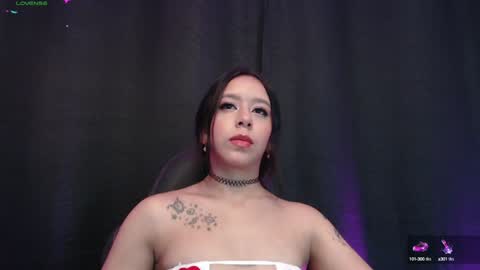 Snapshot of lilithwallkeer chatting on 12-12-24, 05:42 Maria online show from 12-12-24, 05:42