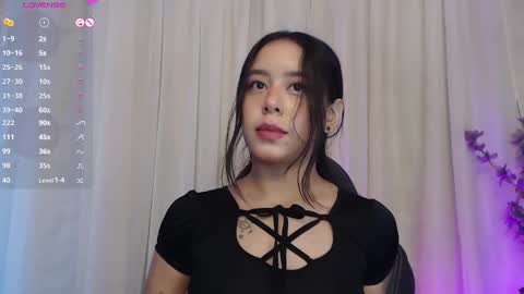 Snapshot of lilithwallkeer chatting on 02-14-25, 06:56 Maria online show from 02-14-25, 06:56