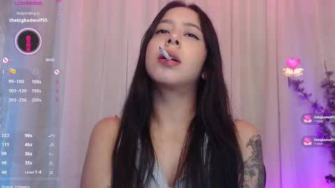 Snapshot of lilithwallkeer chatting on 02-18-25, 06:26 Maria online show from 02-18-25, 06:26