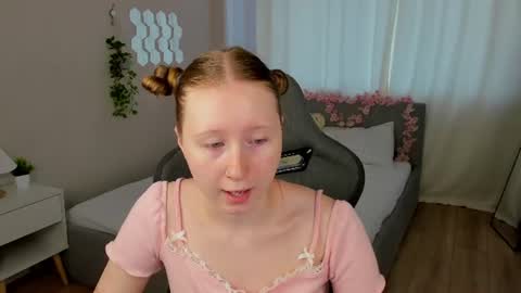  Lili Tiny  GMT2 3-10AM  MonTueWedThuSat online show from 07-23-26, 01:41