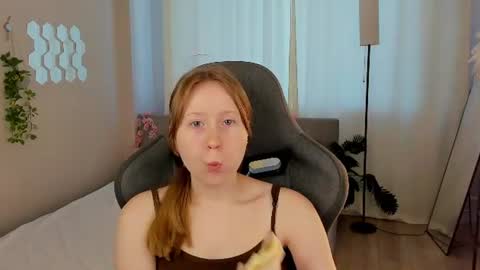  Lili Tiny  GMT2 3-10AM  MonTueWedThuSat online show from 08-03-26, 03:27