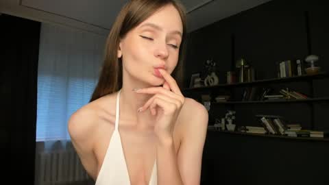 Snapshot of lilkiti chatting on 06-07-26, 08:29 Kiti online show from 06-07-26, 08:29