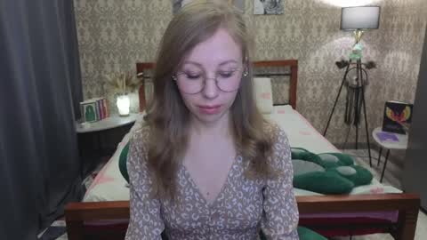 Maria online show from 04-10-26, 03:56