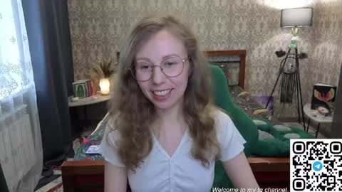 Snapshot of lill_mary chatting on 05-21-26, 02:07 Maria online show from 05-21-26, 02:07