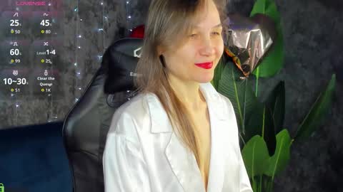 Snapshot of lillian_white1 chatting on 02-24-26, 01:03 lillian_white1 online show from 02-24-26, 01:03