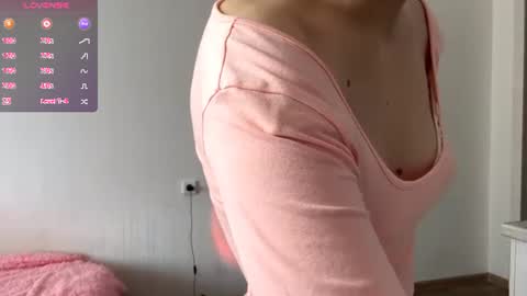 Snapshot of lillianadejager chatting on 06-15-26, 03:42 Nelly online show from 06-15-26, 03:42