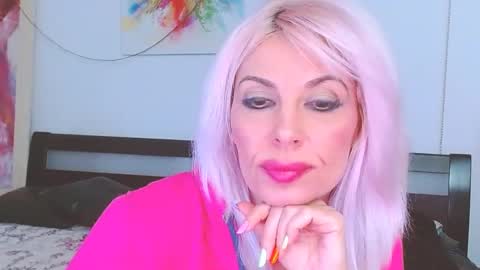 Lara online show from 02-21-25, 08:07