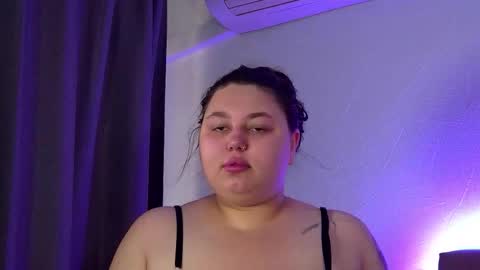 LillianHaig online show from 10-12-25, 06:34