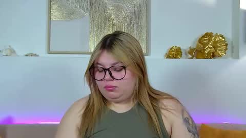 LillianHaig online show from 01-15-26, 06:44