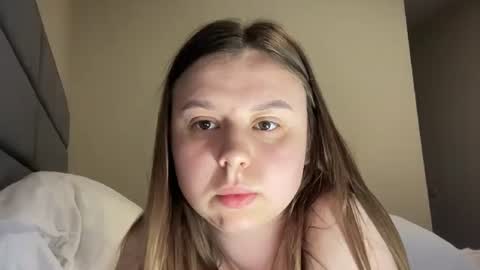 Snapshot of lillianx9zbld chatting on 10-11-25, 12:54 Lily online show from 10-11-25, 12:54