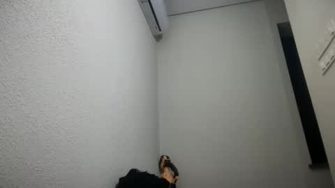 Snapshot of lillianx9zbld chatting on 10-14-25, 08:53 Lily online show from 10-14-25, 08:53