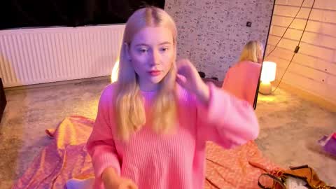 lillie_berry online show from 02-24-26, 04:32