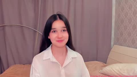 Celina Lillie online show from 12-19-25, 09:22