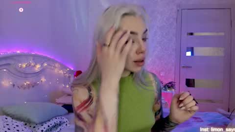 LilliMoore online show from 10-24-25, 11:56