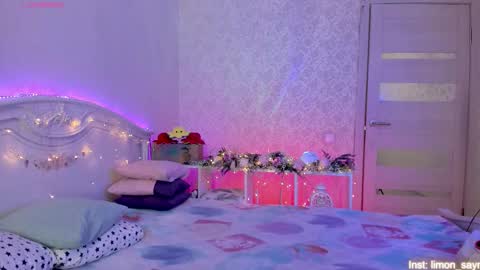 LilliMoore online show from 10-29-25, 12:35