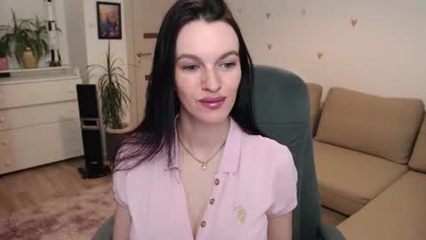 Snapshot of lilliyves chatting on 07-03-26, 06:36 lilliyves online show from 07-03-26, 06:36