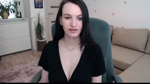 Snapshot of lilliyves chatting on 07-05-26, 04:47 lilliyves online show from 07-05-26, 04:47