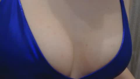 Lilu online show from 10-22-25, 09:14