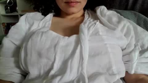 Snapshot of lilly49547 chatting on 04-03-26, 03:54 Lilly online show from 04-03-26, 03:54