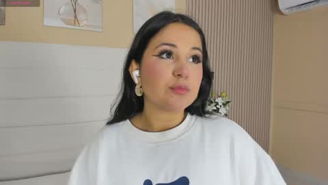 Lizeth follow me in my igimlilycute 3 online show from 05-17-26, 03:59