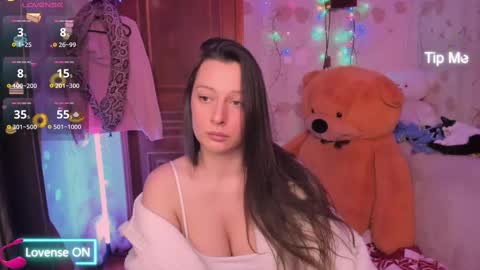 Lilly  online show from 03-08-25, 12:00