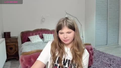 Lilly online show from 11-25-25, 09:04