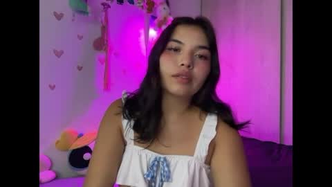 Lilly  online show from 04-11-26, 04:06