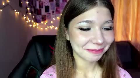 Snapshot of lilly_lilithh chatting on 06-25-26, 03:06 Lilith online show from 06-25-26, 03:06