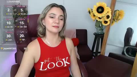 Snapshot of lilly_milf chatting on 07-28-26, 08:52 Lilly online show from 07-28-26, 08:52