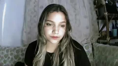 Snapshot of lilly_ocean22 chatting on 04-22-26, 07:00 Sey - Lilly online show from 04-22-26, 07:00