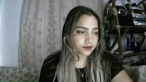 Snapshot of lilly_ocean22 chatting on 04-29-26, 05:33 Sey - Lilly online show from 04-29-26, 05:33