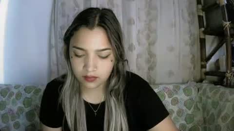 Snapshot of lilly_ocean22 chatting on 04-30-26, 07:47 Sey - Lilly online show from 04-30-26, 07:47