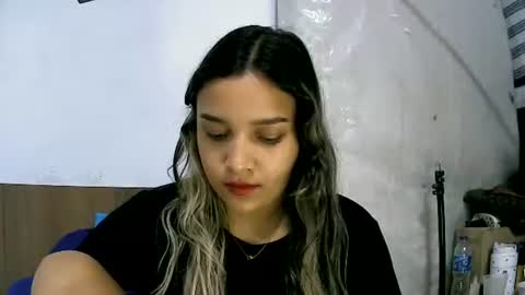 Snapshot of lilly_ocean22 chatting on 07-25-26, 11:46 Sey - Lilly online show from 07-25-26, 11:46