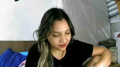 Snapshot of lilly_ocean22 chatting on 07-28-26, 09:14 Sey - Lilly online show from 07-28-26, 09:14