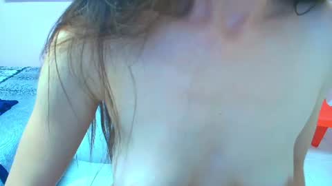Snapshot of lilly_steffen chatting on 07-13-26, 07:38 Lilly online show from 07-13-26, 07:38