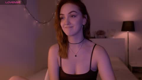 Snapshot of lillyfarey chatting on 09-14-25, 06:07 LillyFarey online show from 09-14-25, 06:07