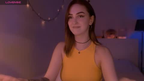 Snapshot of lillyfarey chatting on 09-20-25, 09:05 LillyFarey online show from 09-20-25, 09:05