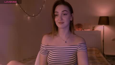 Snapshot of lillyfarey chatting on 10-08-25, 07:33 LillyFarey online show from 10-08-25, 07:33