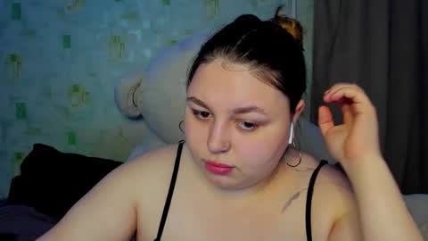 Snapshot of lillyhaigh chatting on 05-03-26, 11:00 lillyhaigh online show from 05-03-26, 11:00