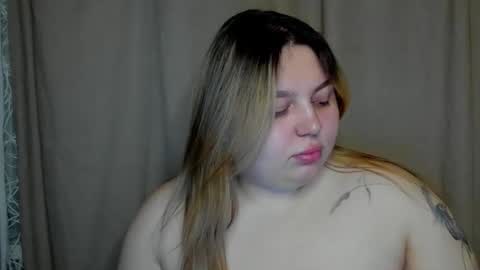 Snapshot of lillyhaigh chatting on 05-11-26, 08:06 lillyhaigh online show from 05-11-26, 08:06