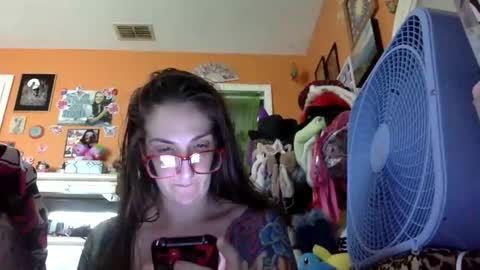 Snapshot of lillylushabae chatting on 05-13-26, 06:16 hi guys im back on here 3 online show from 05-13-26, 06:16
