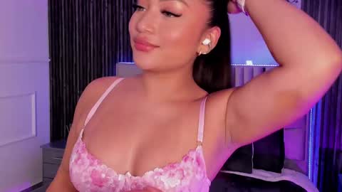 Snapshot of lillyortiz_ chatting on 02-22-25, 03:23 Lilly Ortiz online show from 02-22-25, 03:23